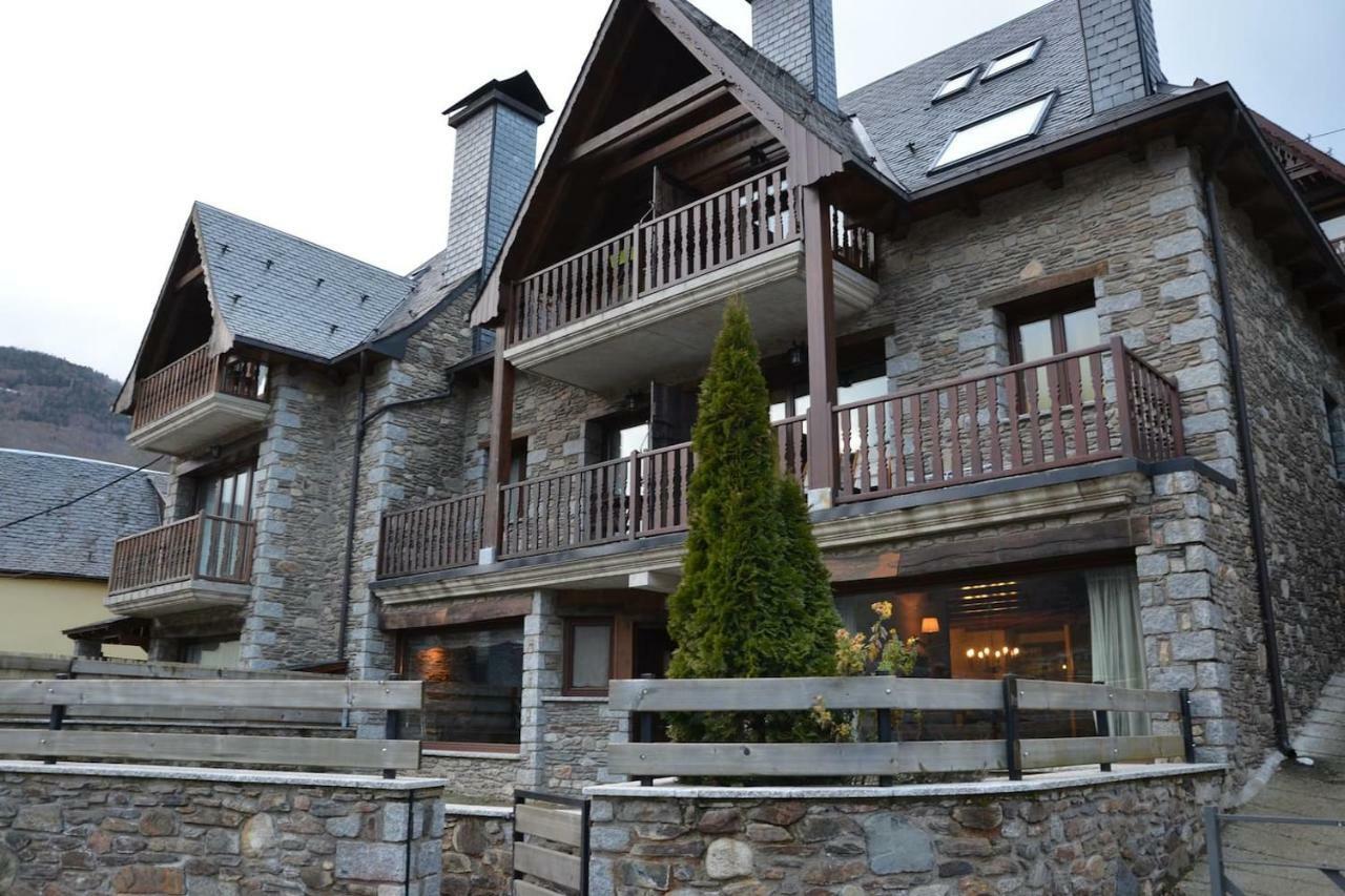 Laurit Villa Bossost Buitenkant foto